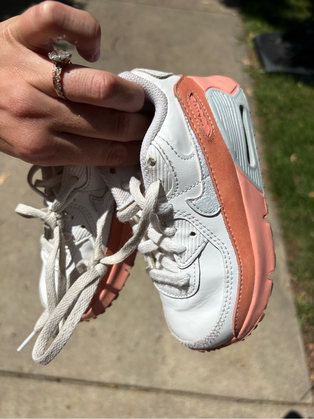 Nike Air Max 90 Aura size 9